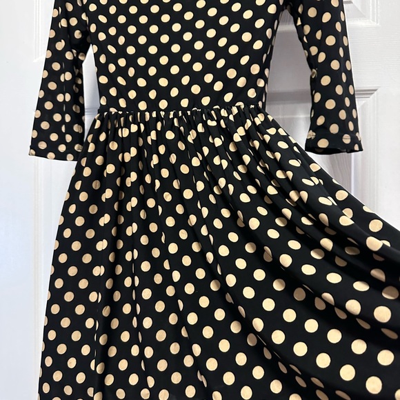 Forever 21 Polka Dot dress. Black with gold polka dots.size small - Picture 3 of 4